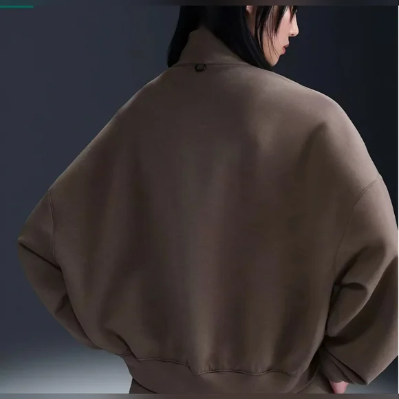 Nike 24.7 ImpossiblySoft Oversized 1/2 Zip Sweatshirt In Mink Brown, NWT - Picture 6 of 7